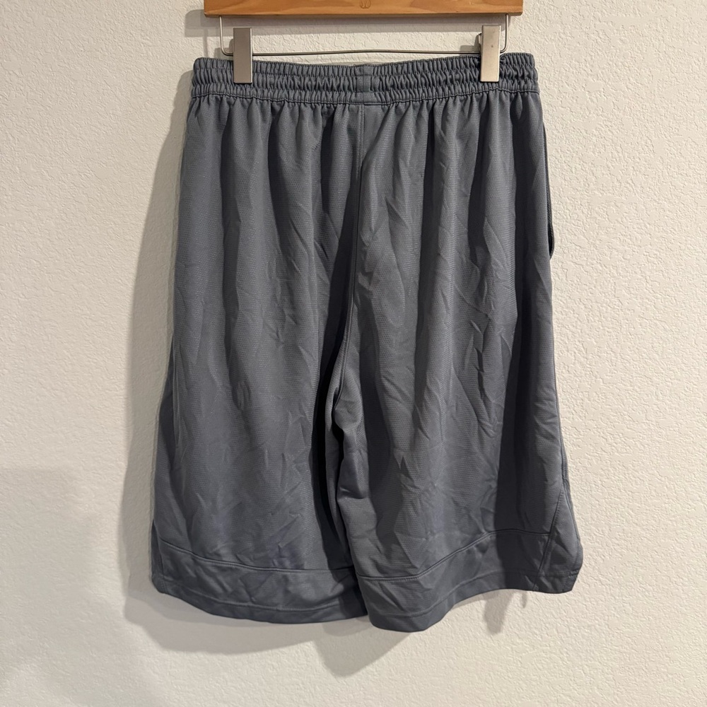 Nike Icon 11” Basketball Shorts SZ XLT - Picture 4 of 5